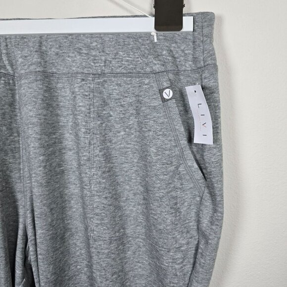 Lane Bryant Gray Livi Active Flare Leg Pants Size 26/28 - Picture 3 of 7